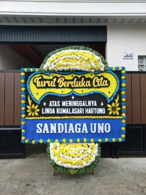 Papan Bunga Duka di Kepulauan Posek